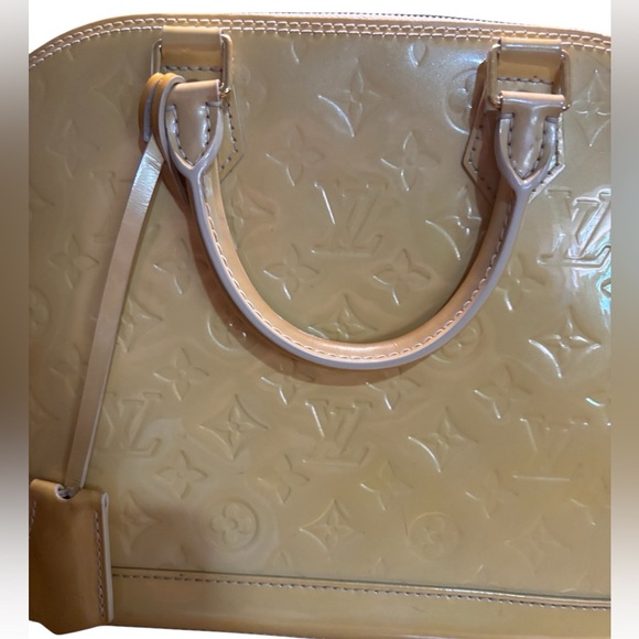 Louis Vuitton Vernis Alma PM – Citrine - Picture 15 of 16
